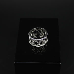 HKE10046 - Silver Kisses Napkin Ring