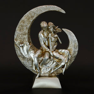 HCHD6482 - Couple on Half Moon
