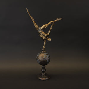 HCHD7745 - Man on Globe #1