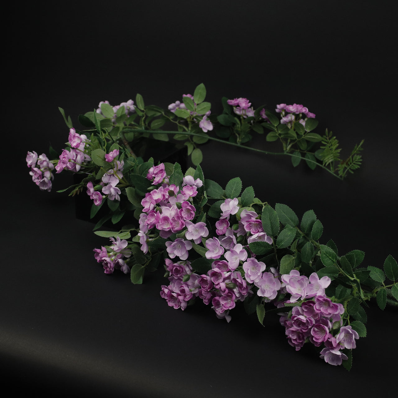 HCFL9339 - Mauve Climbing Mock Rose Vine