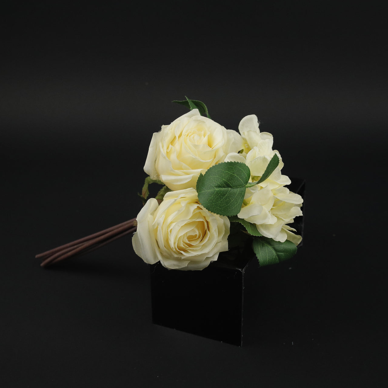 HCFL9672 - Mixed Cream Tea Rose Bq