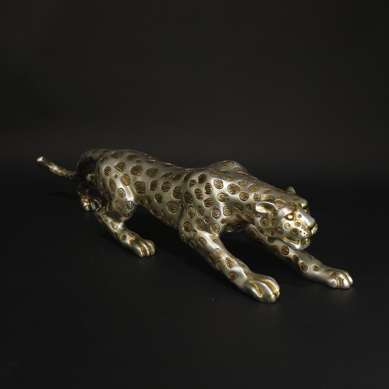 HCHD9947 - XL Crouching Panther