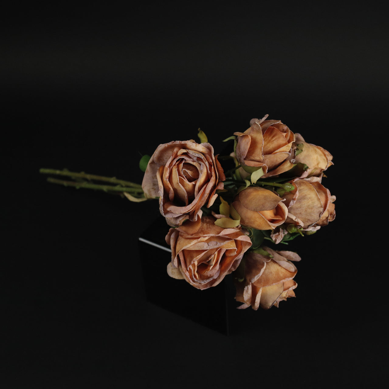 HFL10440 - Umber Antique Rose Bq