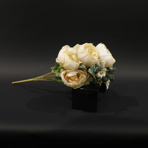 HFL10709 - Blush Persian Buttercup/Hydrangea Bq