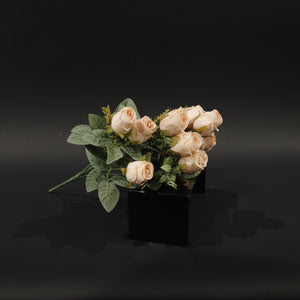 HFL10712 - Soft Pink 12 Head Rose Bq