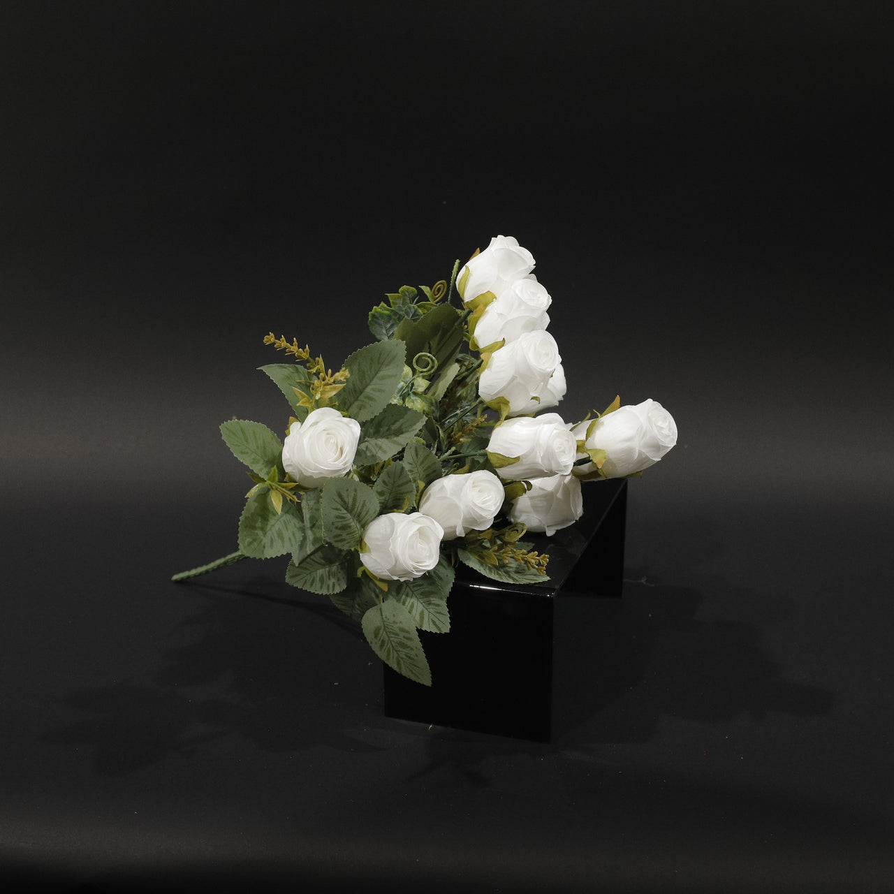 HFL10717 - White Double Head Rose Bq