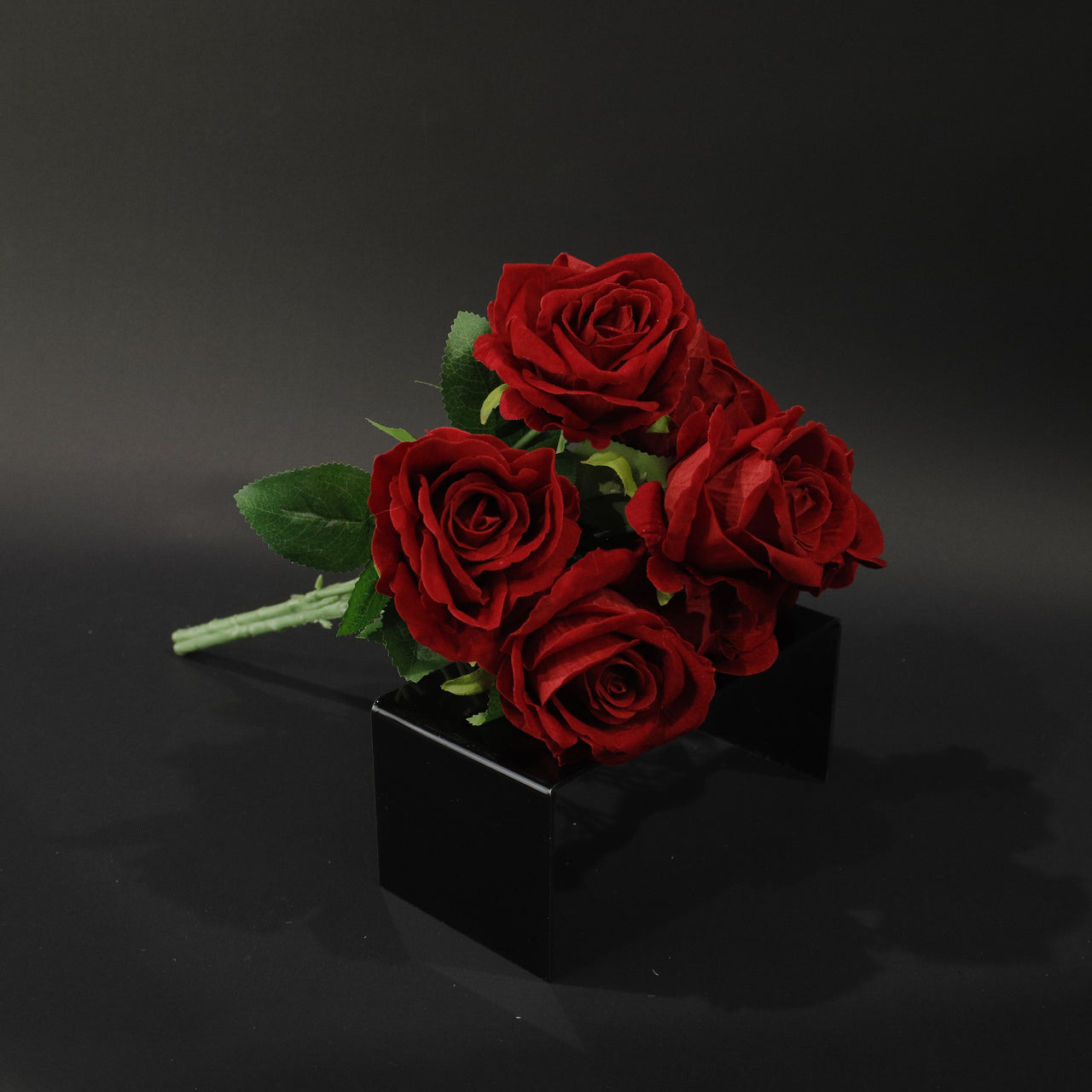 HFL10753 - Dark Red Tea Rose Bq