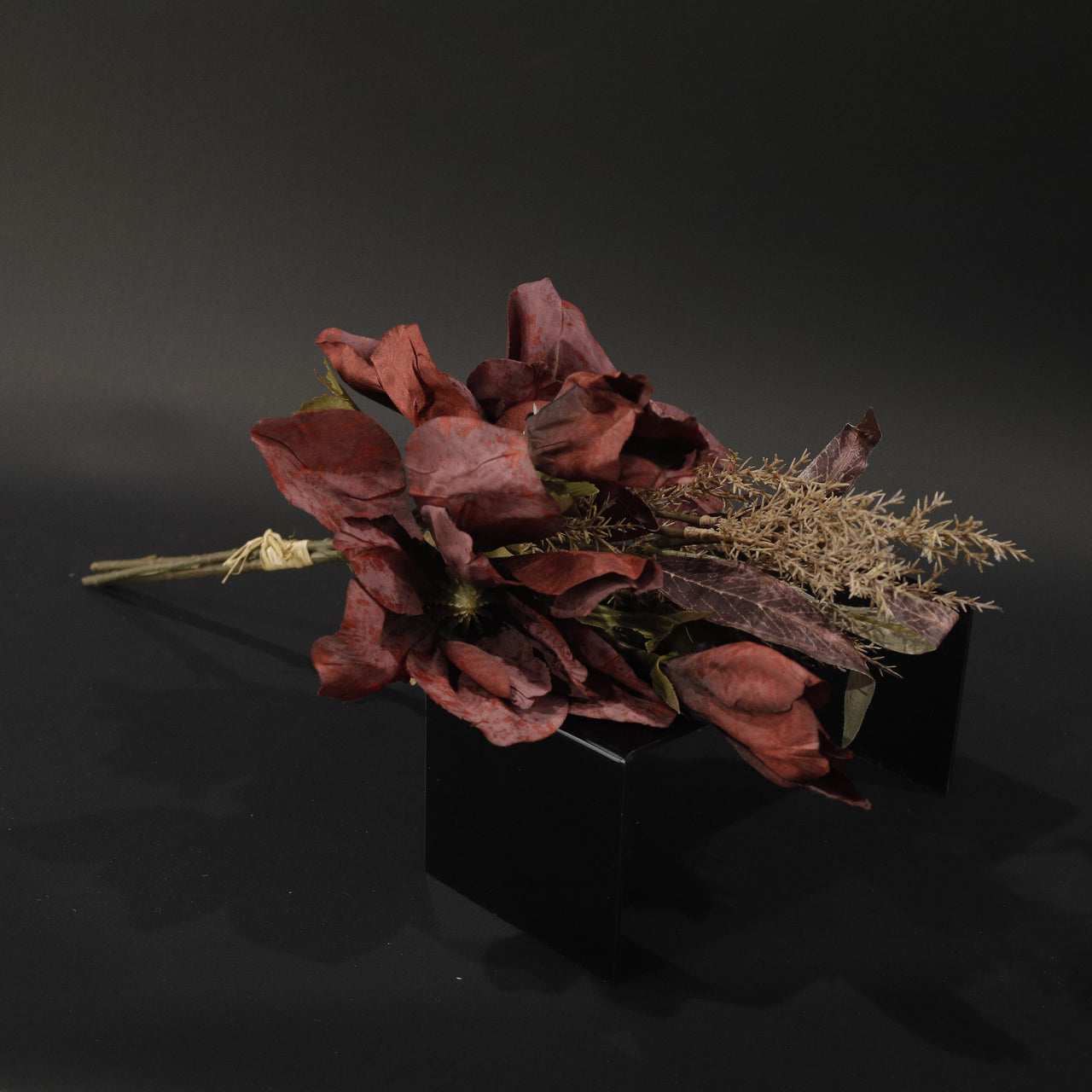 HFL10813 - Burgundy Magnolia Bq