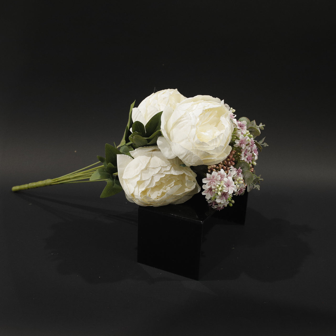 HFL10833 - Ivory Peony/Lilac Bq