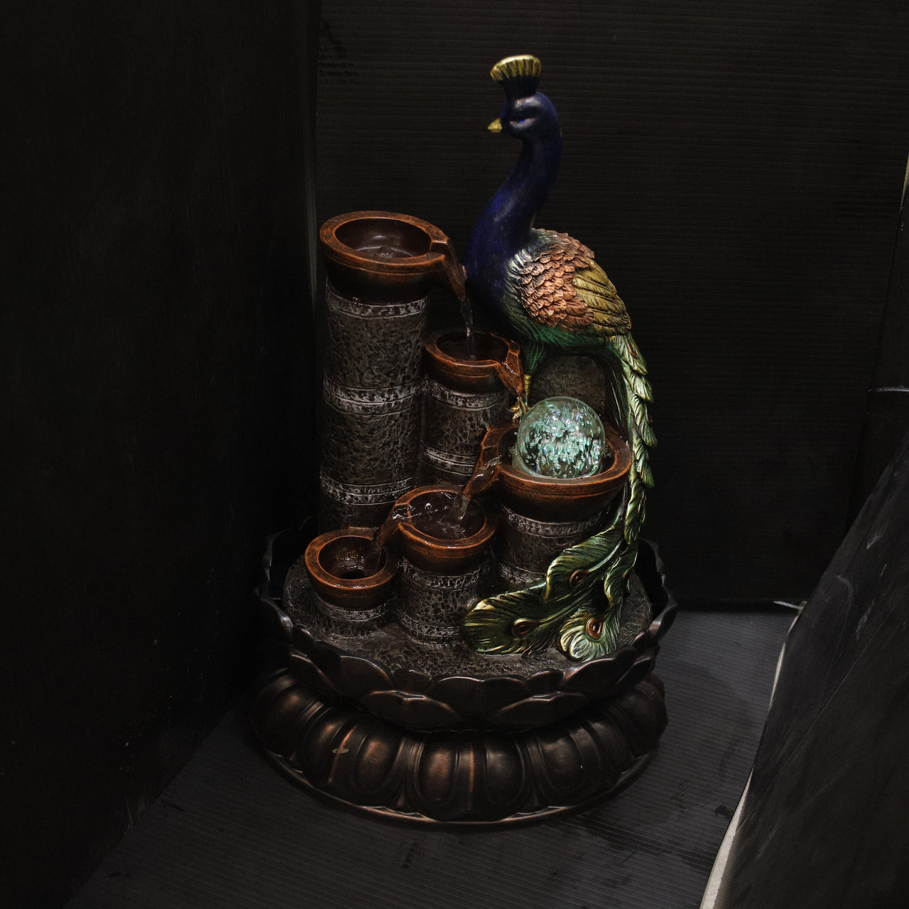 HFT11160 - Peacock Fountain