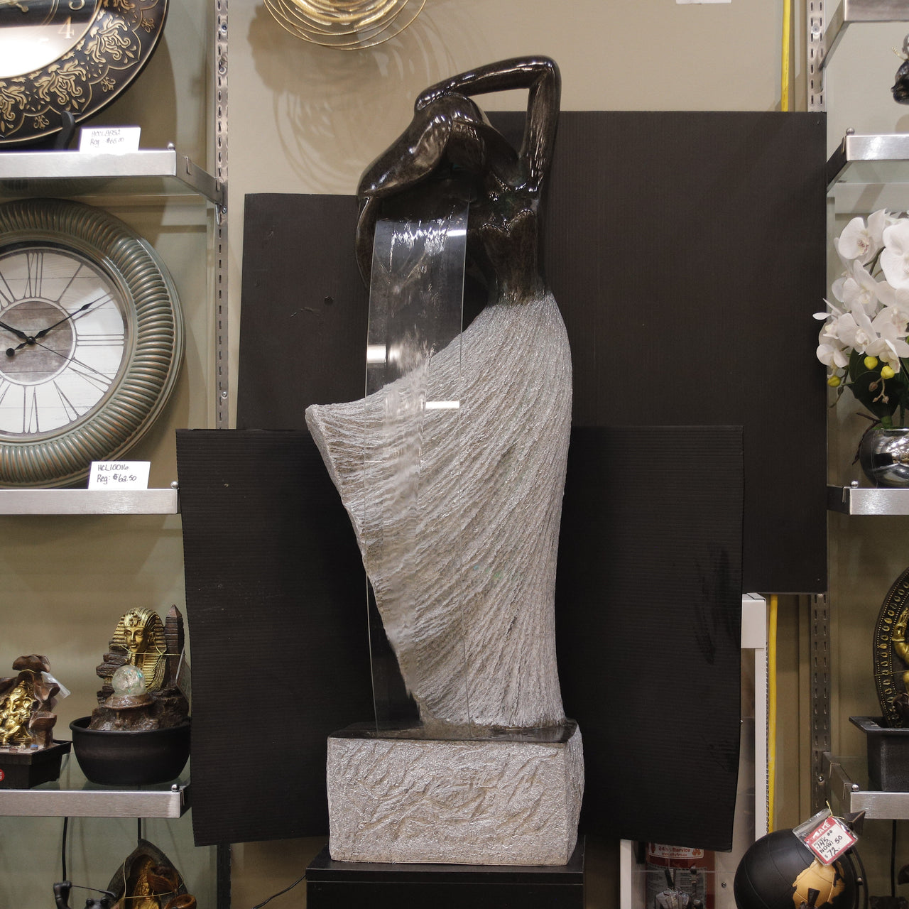 HFT11175 - Dancing Girl Fountain