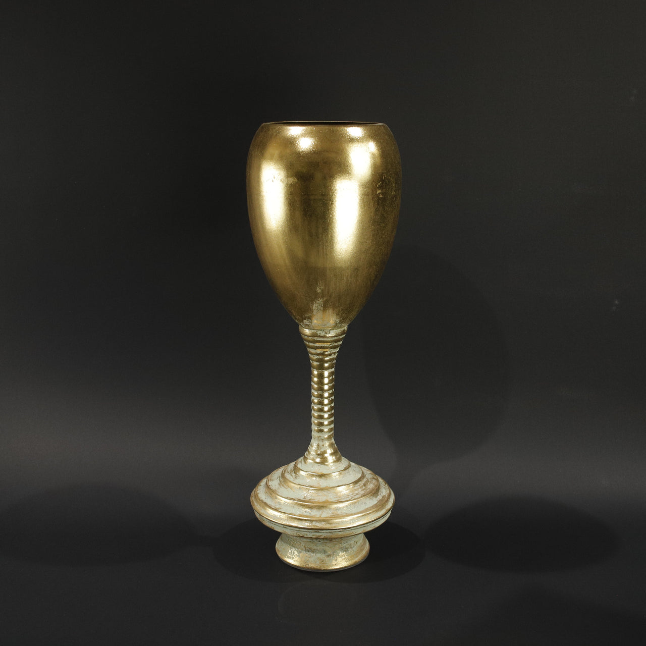 HHD10492 - Gold Oval Chalice