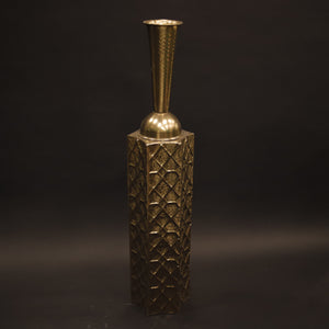 HHD10507 - Gold Nugget Vase - 1.45m