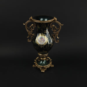 HHD10694 - Shamrock Elegant Urn