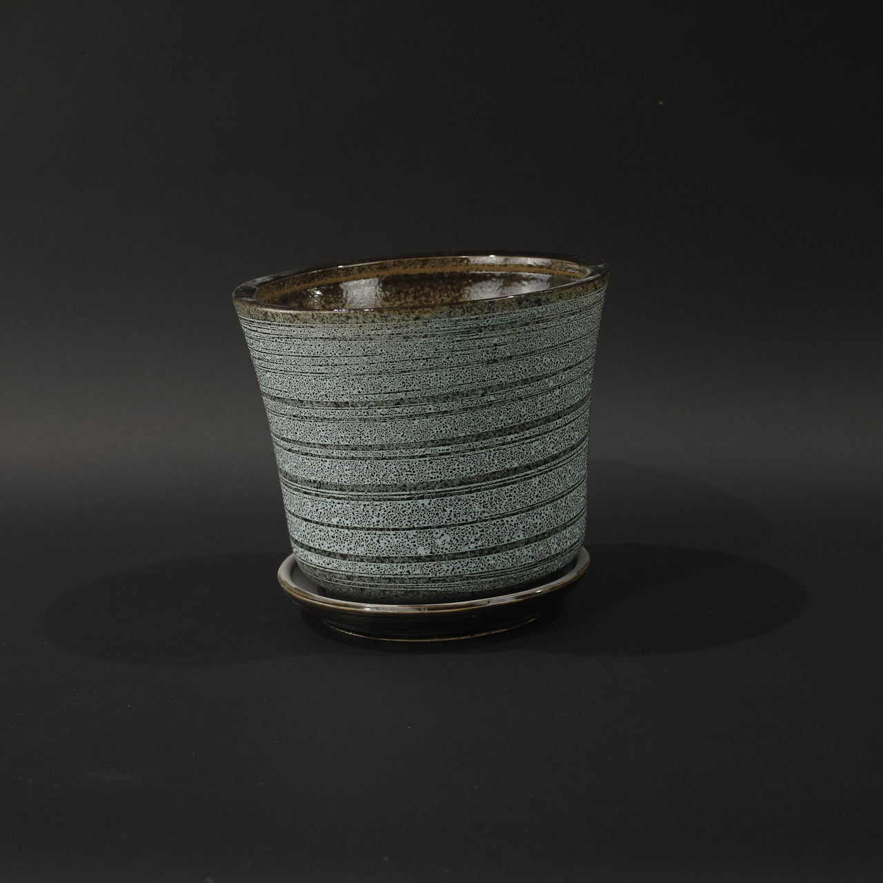 HHD10996 - M Speckled Green Tulip Pot