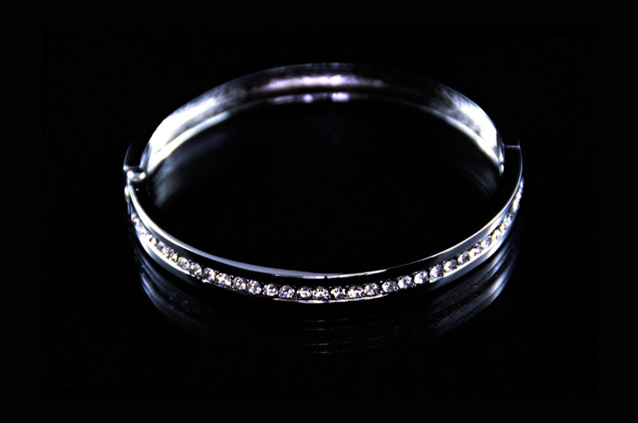 CDBR1502 - Silver Bangle Bracelet