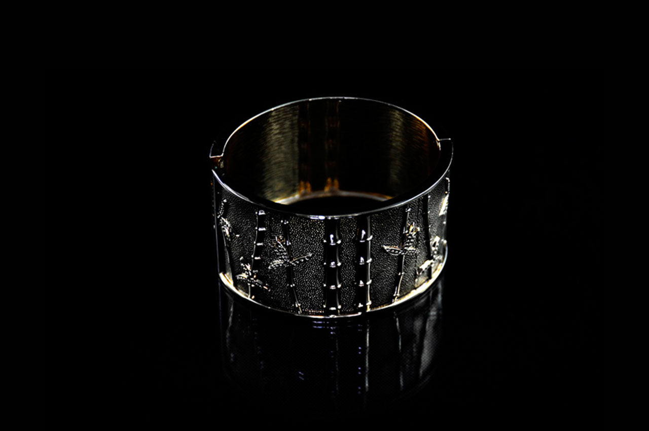 CDBR1541 - Gold Bangle Bracelet