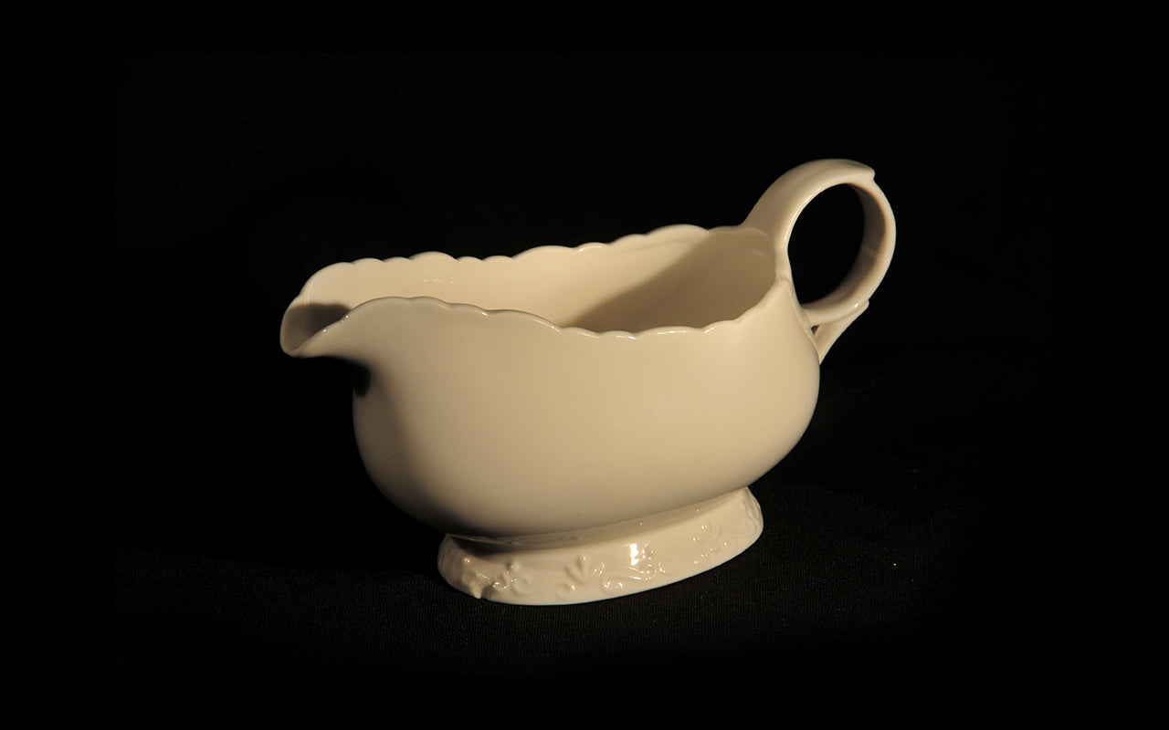 HCCH4606 - Textured Gravy Boat
