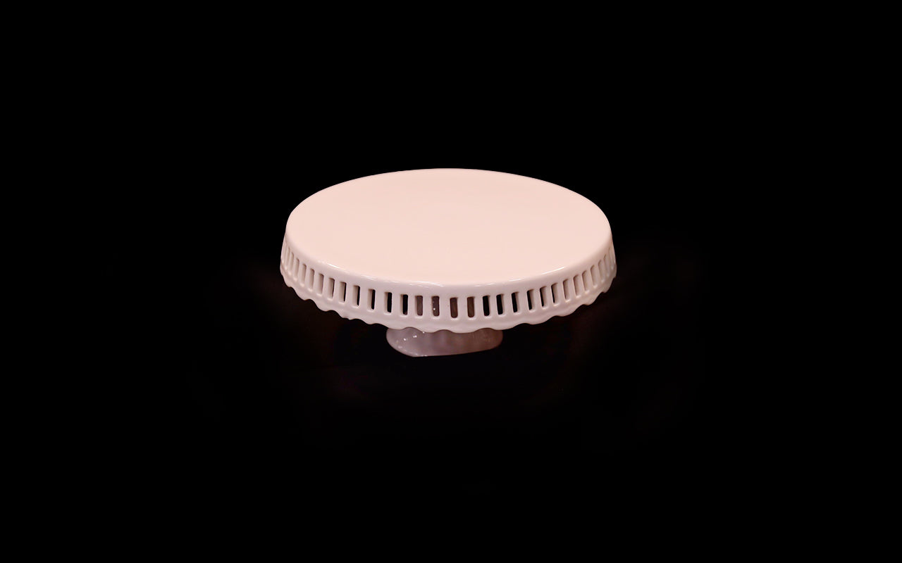 HCCH4679 - Slotted Cake Plate