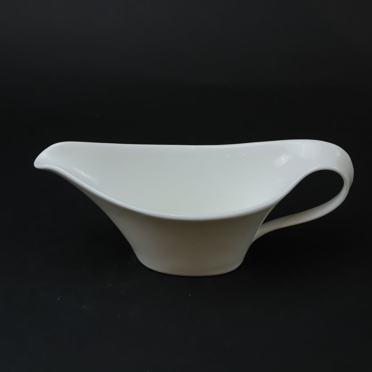 HCCH7179 - Classic Gravy Boat