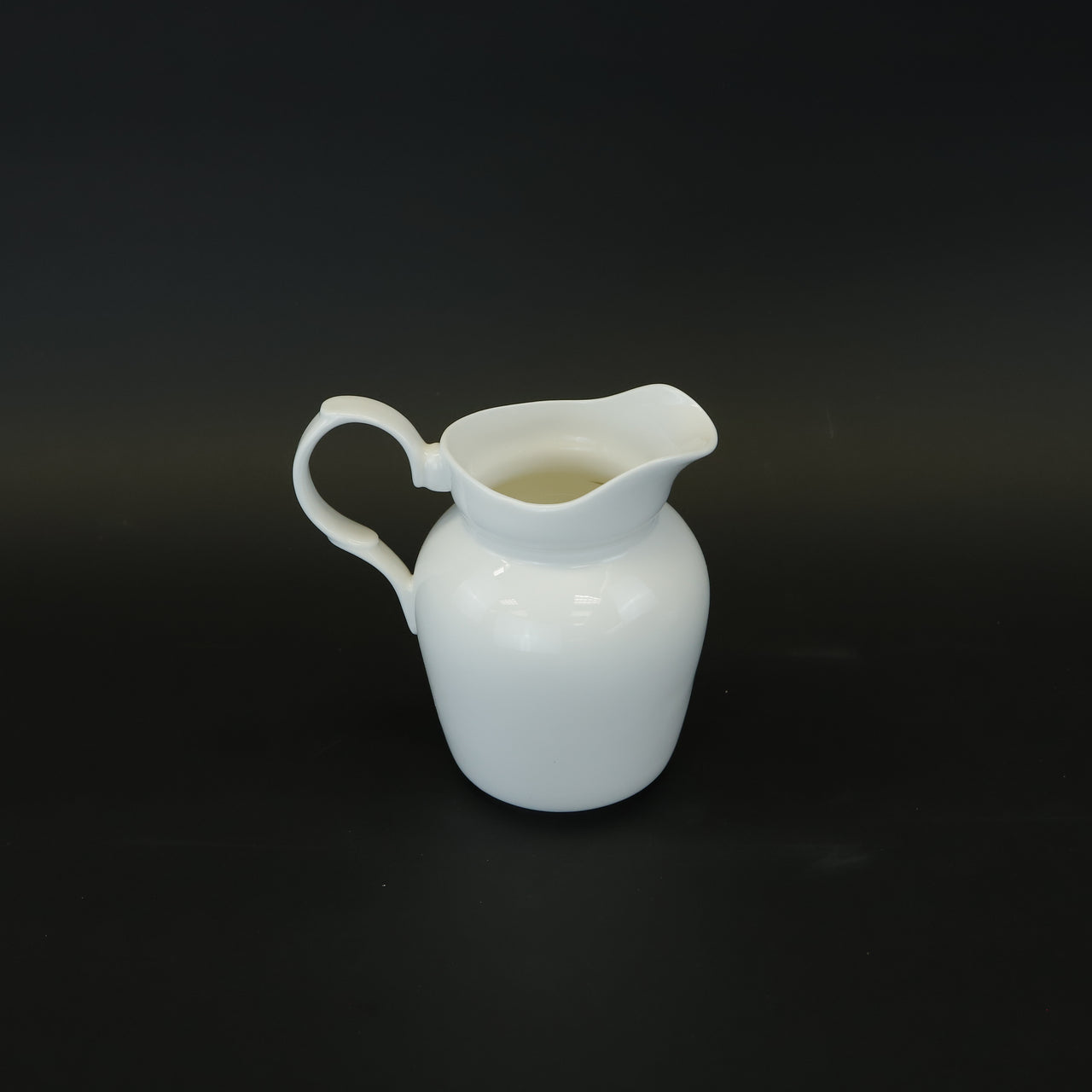 HCCH8690 - Squat Water Jug