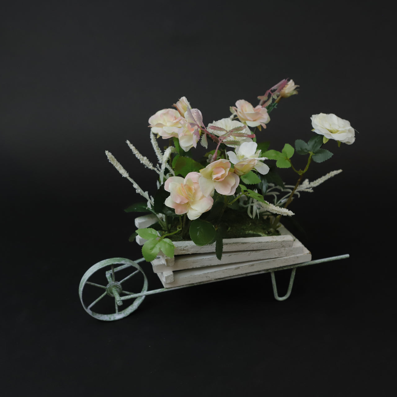 HCFL6989 - White Rose Cart Bouquet