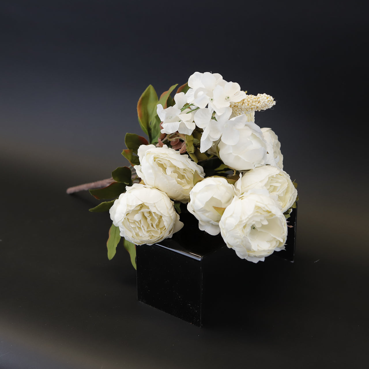 HCFL7839 - White Peony Bouquet