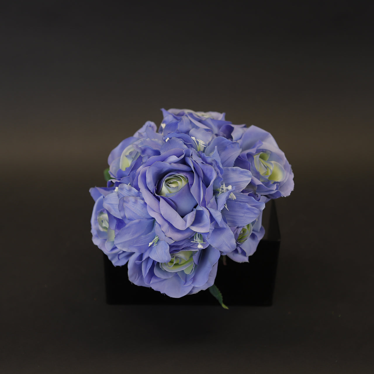 HCFL8040 - Frilly Periwinkle Rose Bouquet