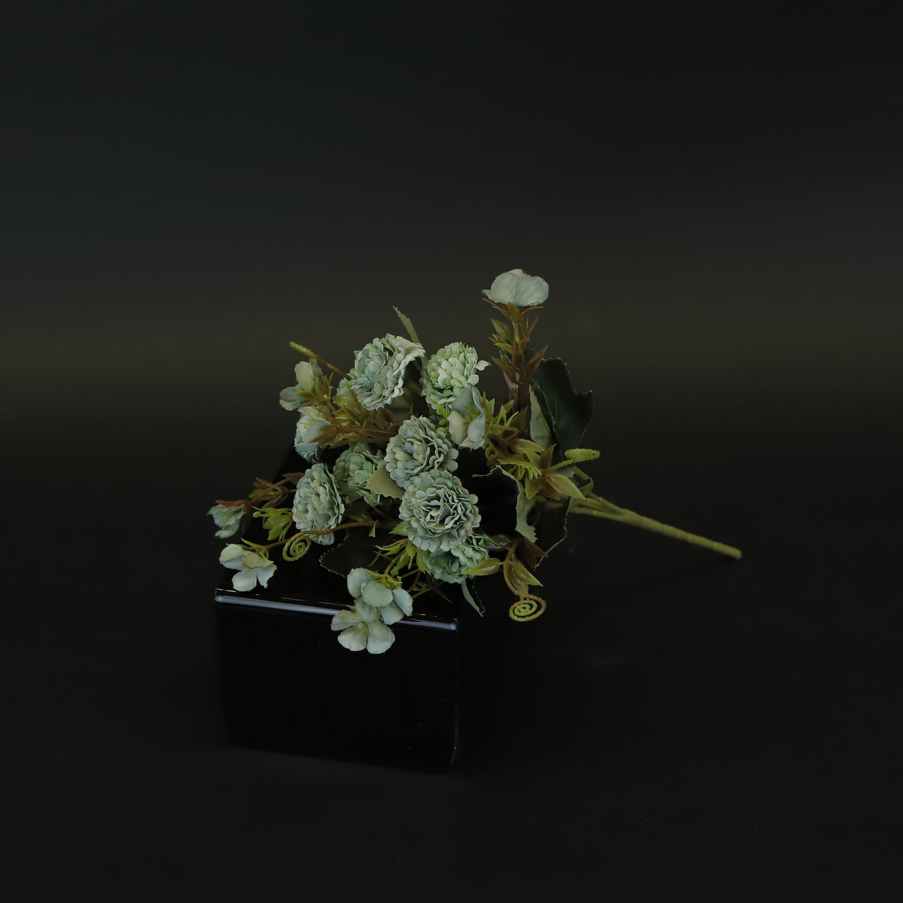 HCFL8830 - Sage Mini Carnation Bq