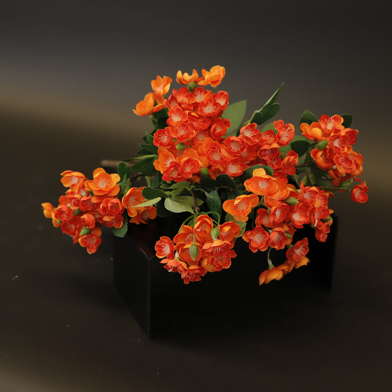 HCFL9345 - Orange Mock Rose Bq