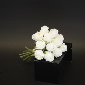 HCFL9615 - White Classic Cut Rose Bq