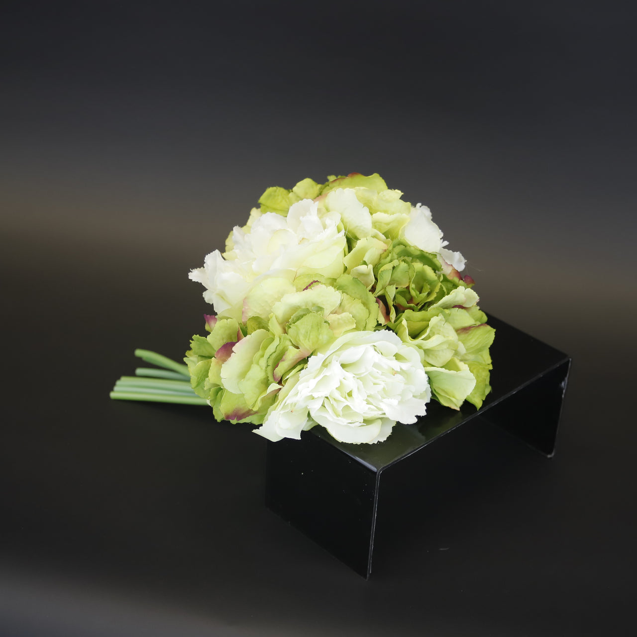 HCFL9660 - Mixed Green Carnation Bq