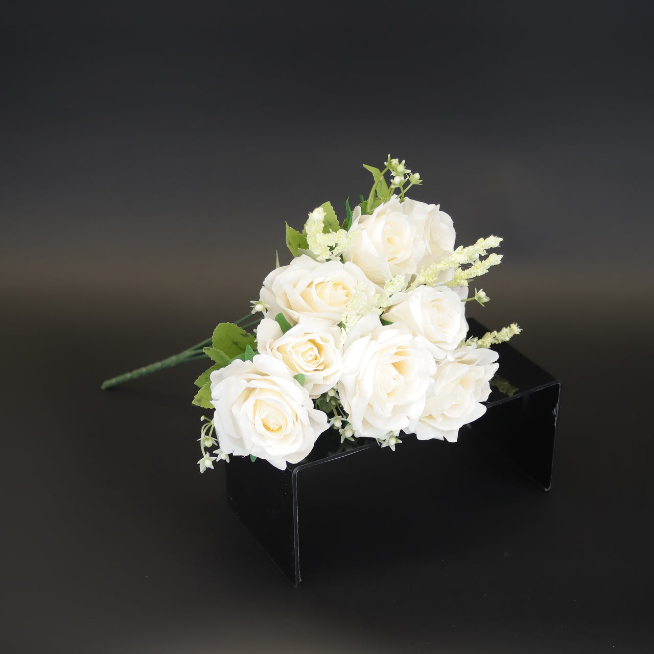 HCFL9722 - Cream Floribunda Rose Bq