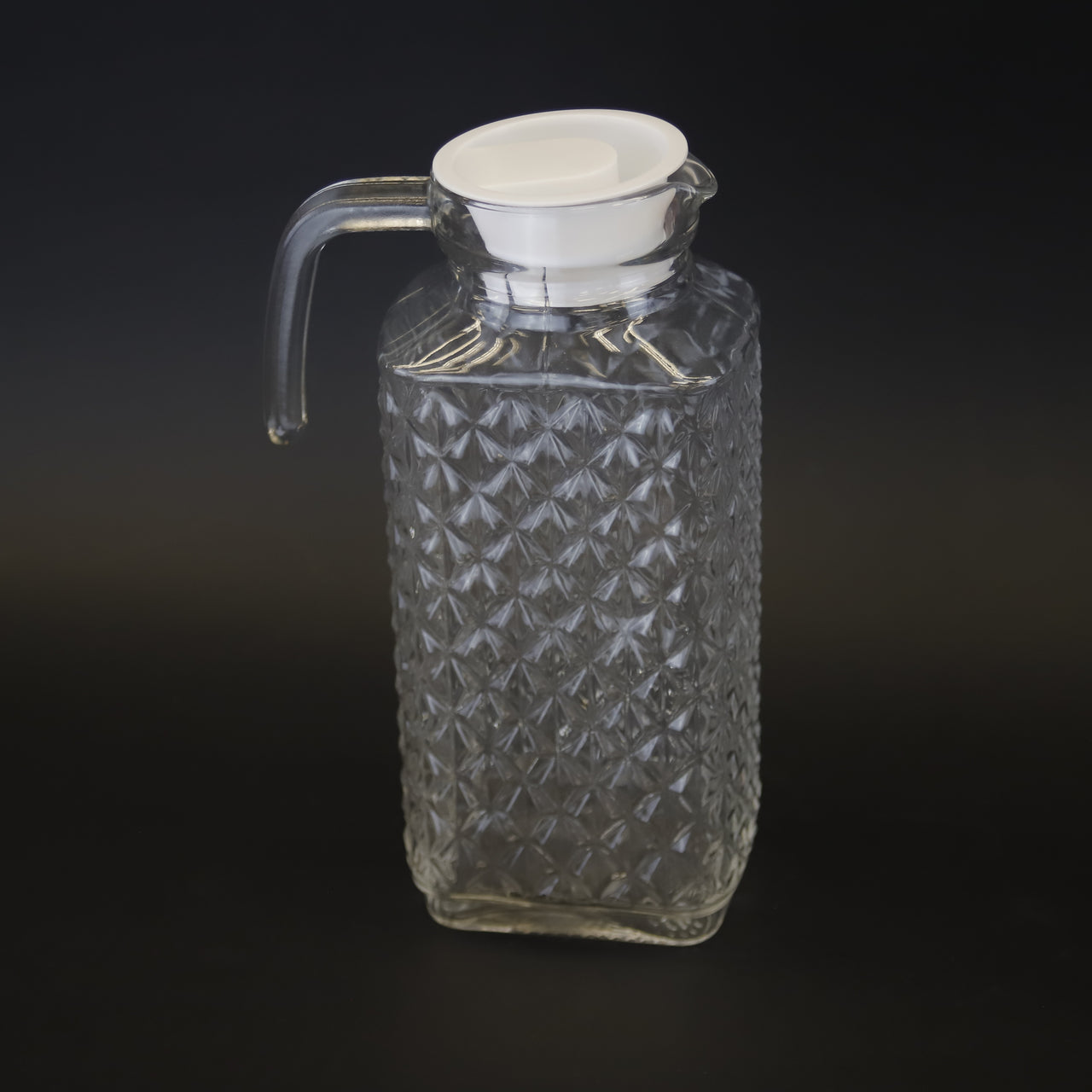 HCGL9397 - Covered Water Jug