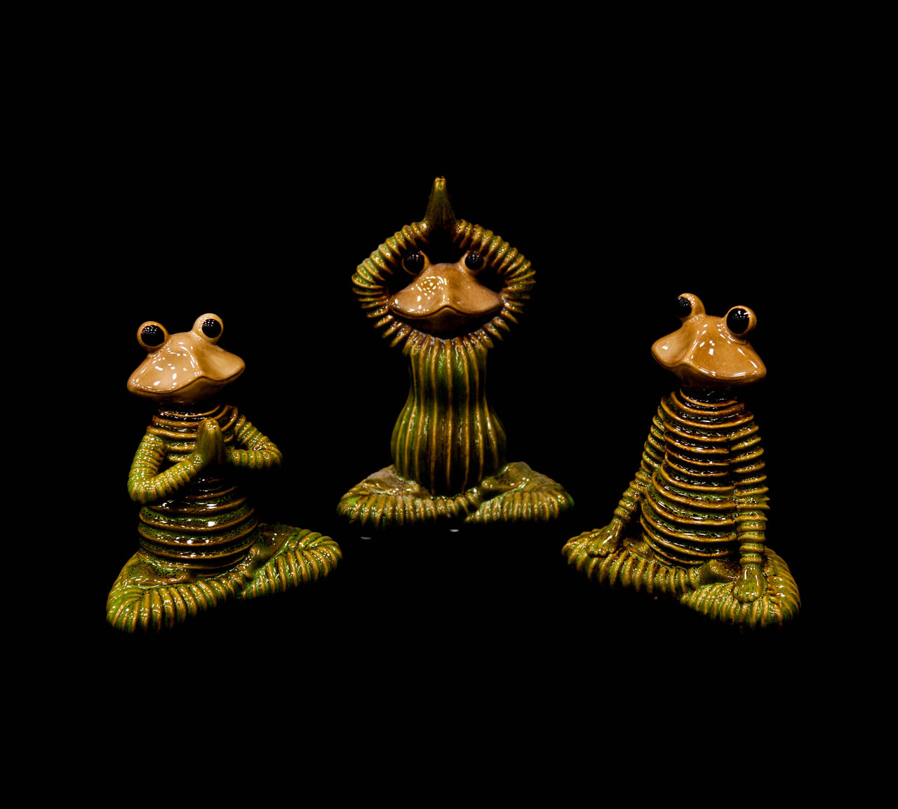 HCHD5087 - Yoga Frog Sun Pose