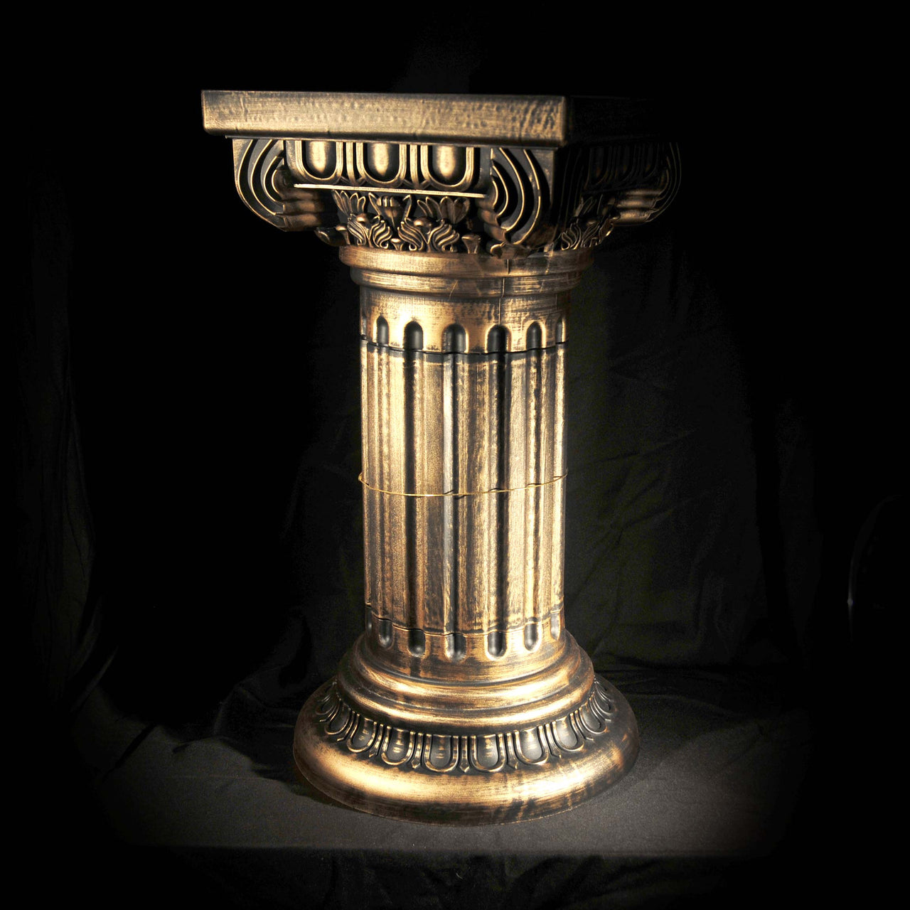 HCHD5144 - Gold Square Roman Pedestal