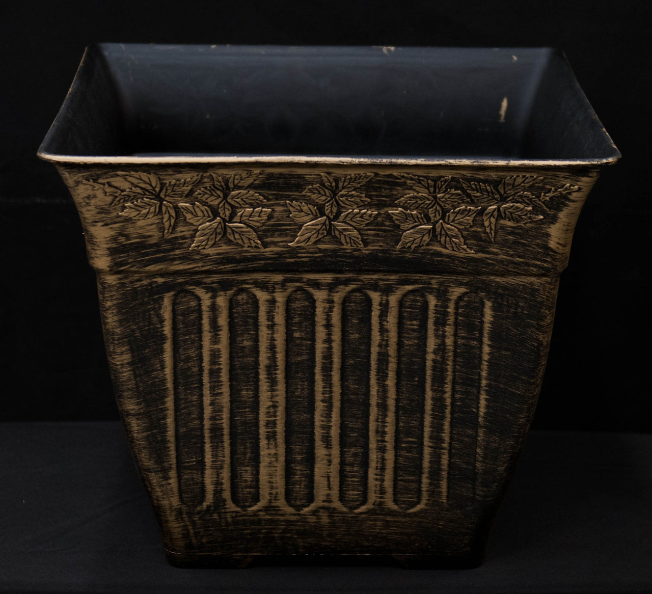 HCHD5327 - Gold Filigree Square Pot Large