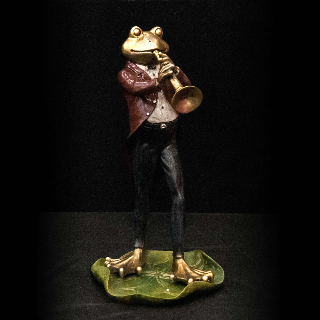 HCHD5346 - Frog Playing Trumpet