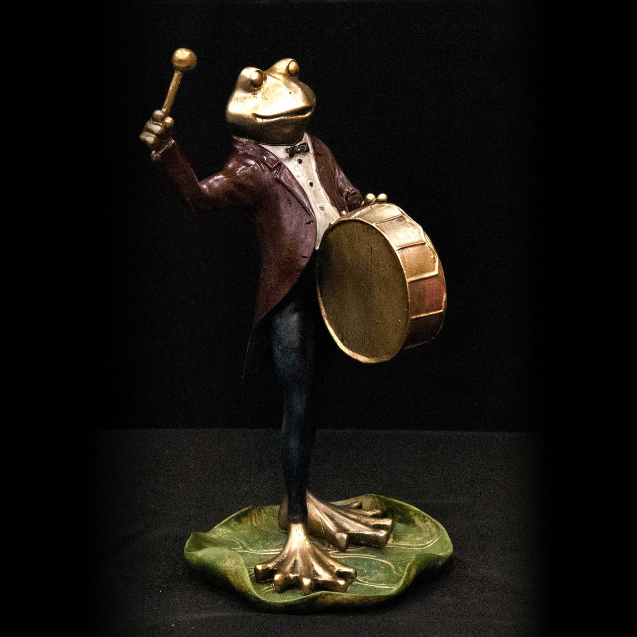 HCHD5347 - Frog Playing Drums