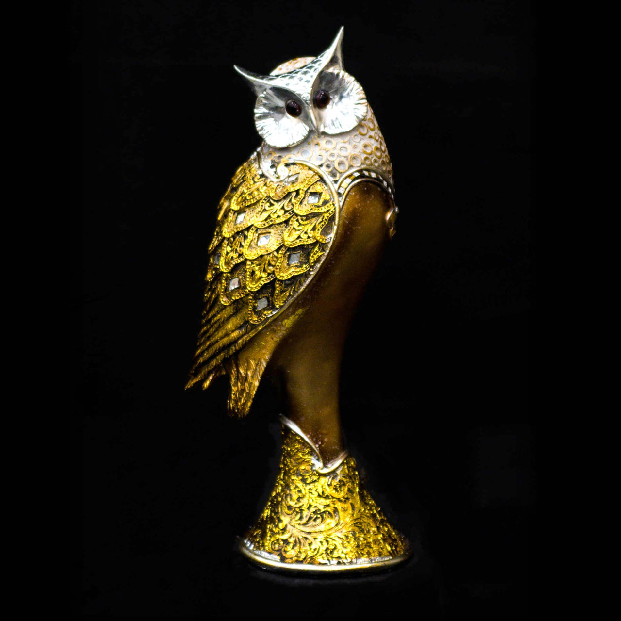 HCHD5416 - Owl Facing Left