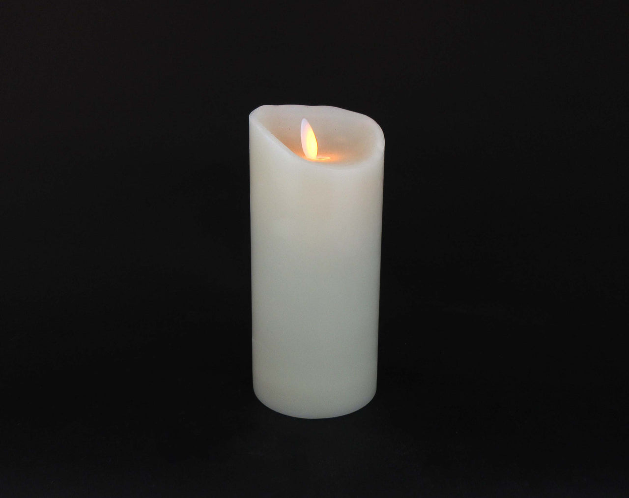HCHD5588 - LED Candle Medium