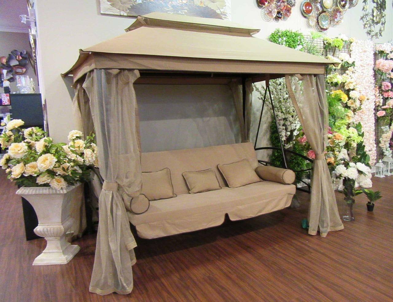 HCHD5625 - Covered Garden Swing