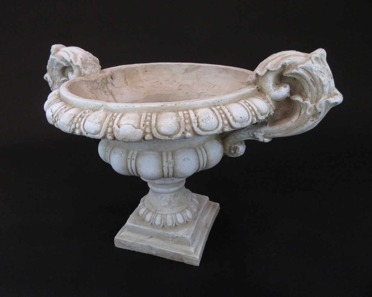 HCHD5656 - Cream Handles Pedestal Pot