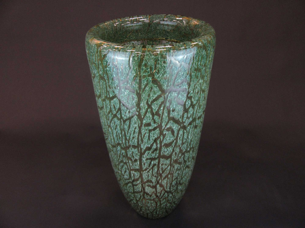 HCGL5783 - Hand Blown Green Glass Vase L
