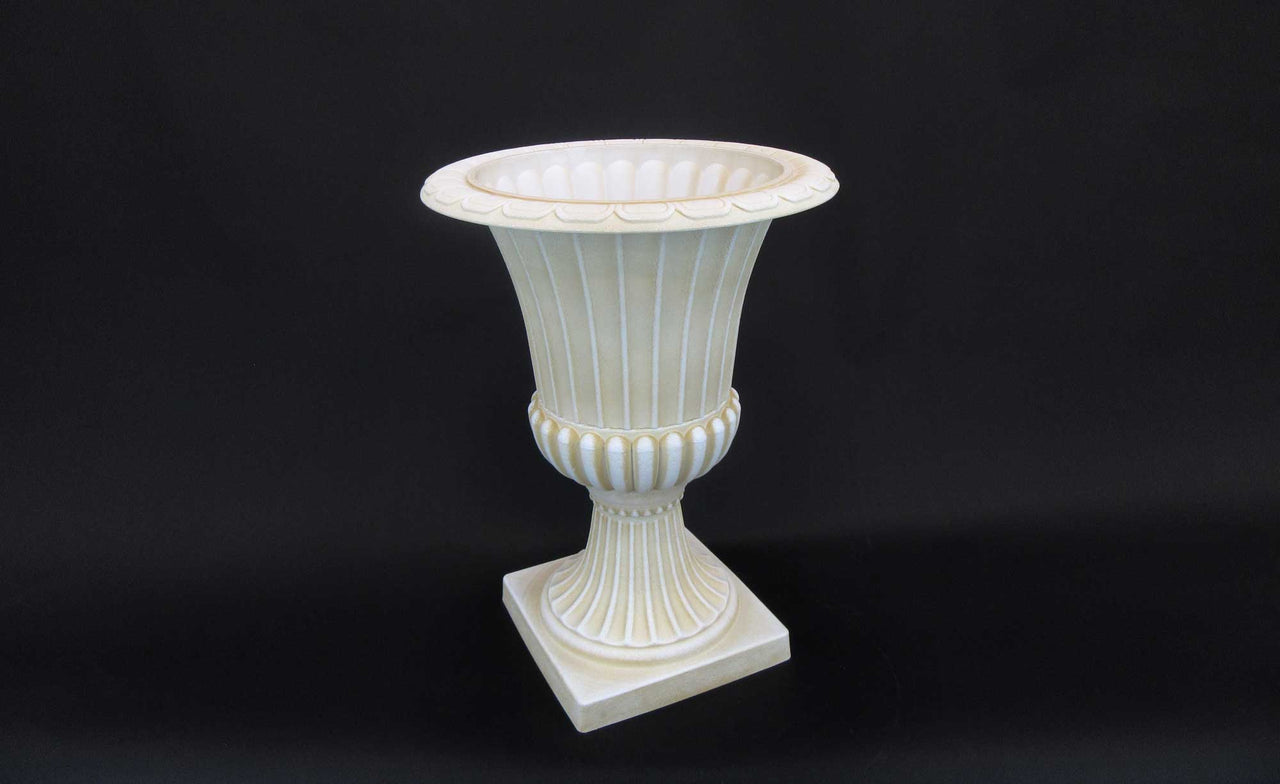 HCHD5873 - Cream Elegant Pedestal Pot Large