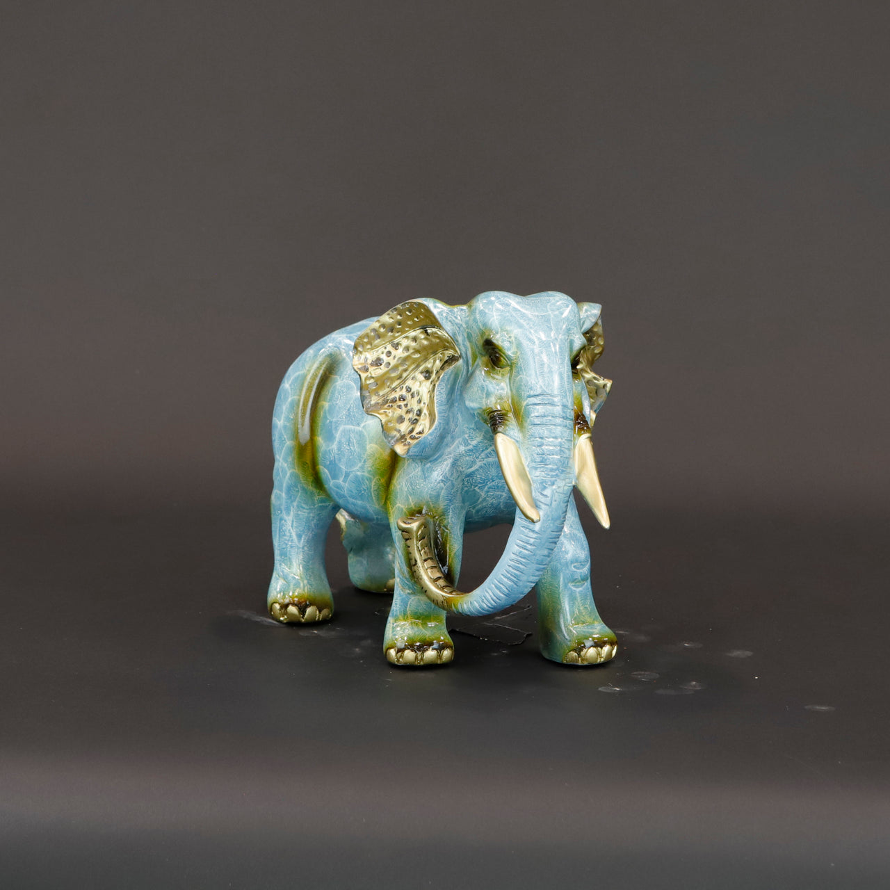 HCHD6197 - Green Elephant Trunk Low
