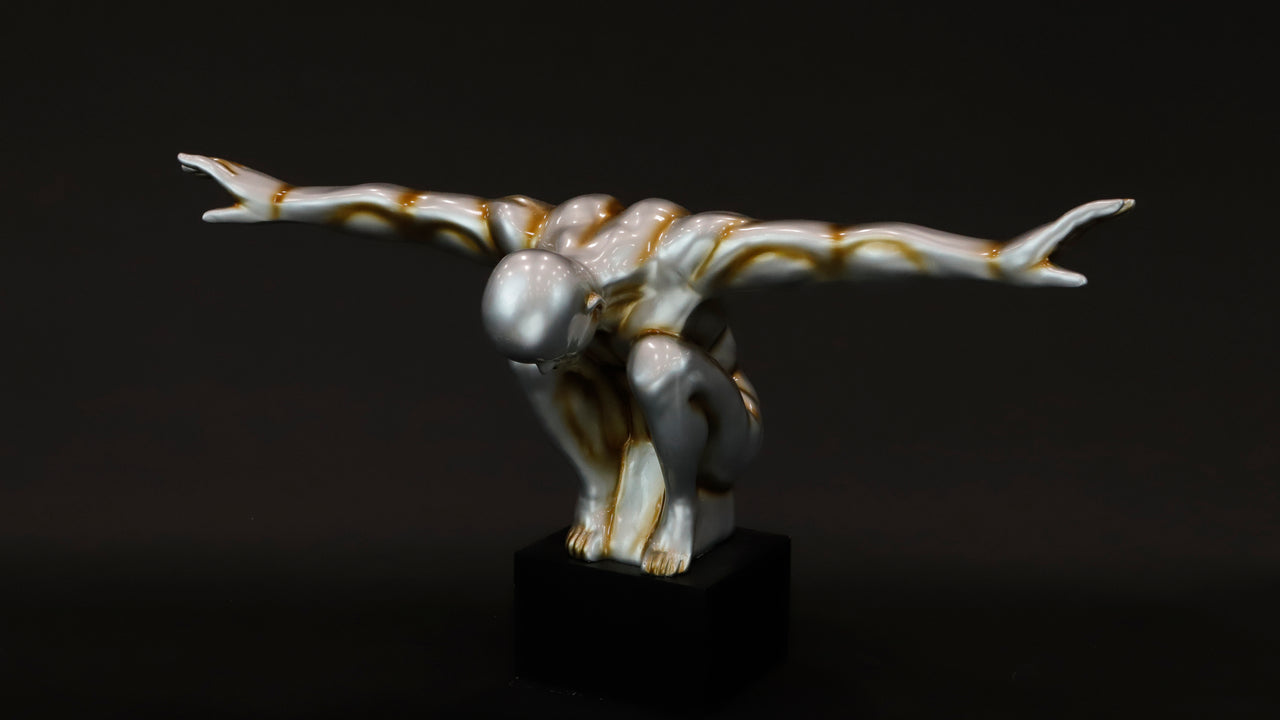 HCHD6270 - Diving Man