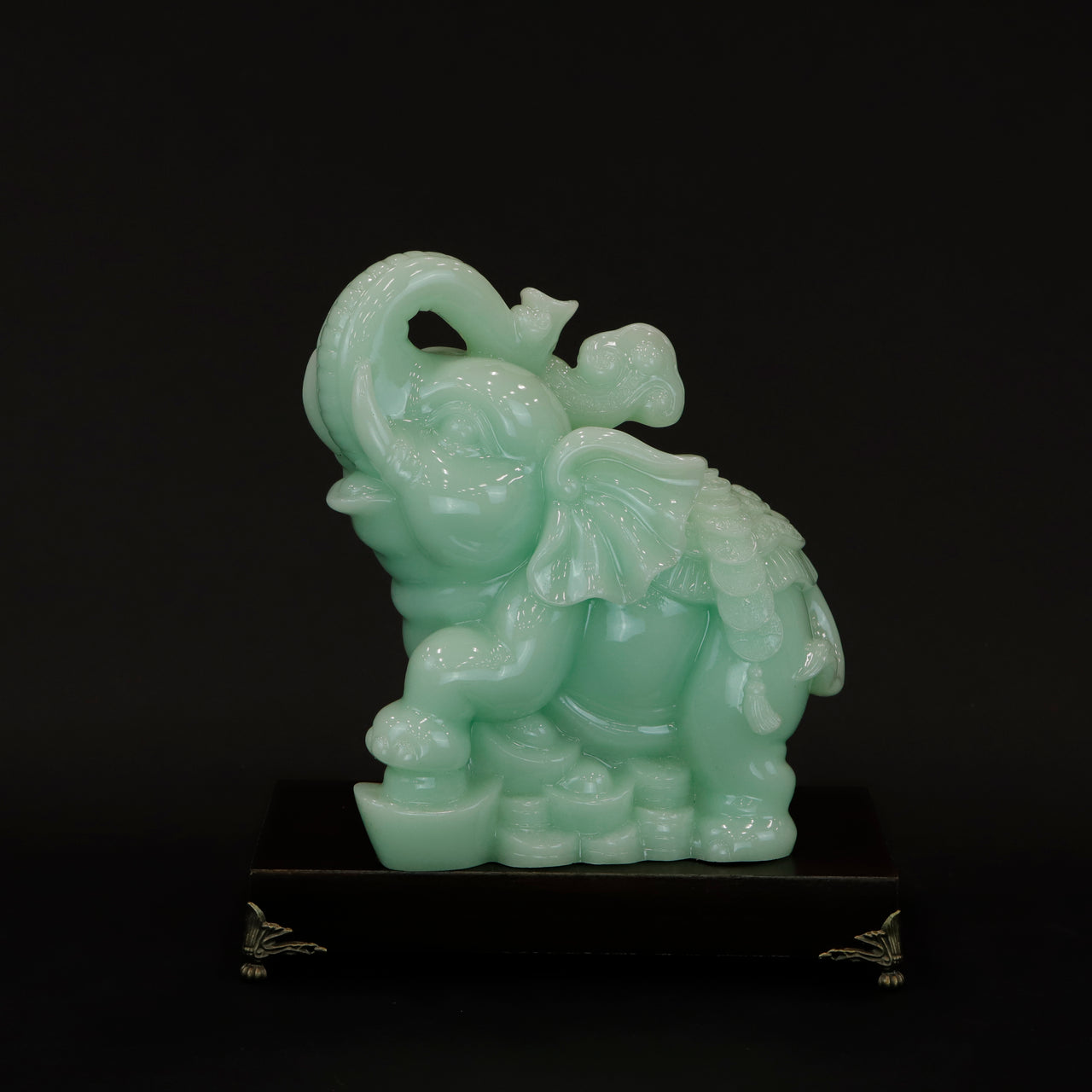 HCHD6472 - Jade Green Elephant Trunk Up