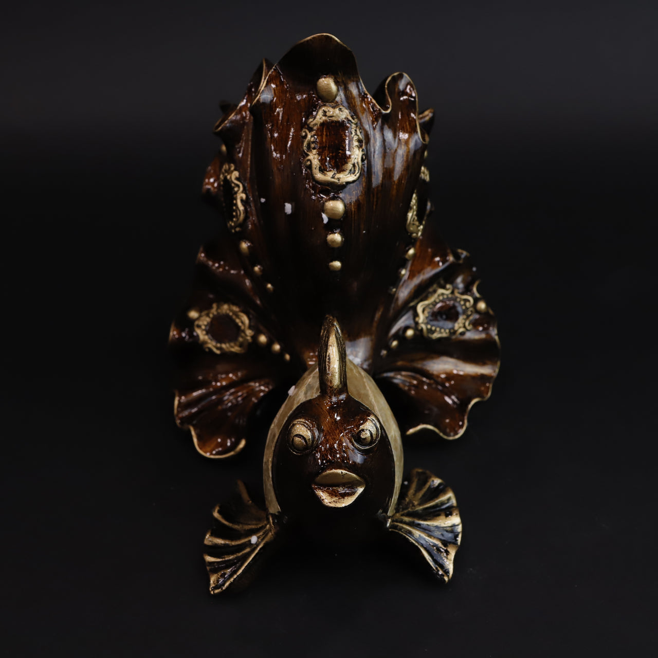 HCHD6502 - Brown Fish