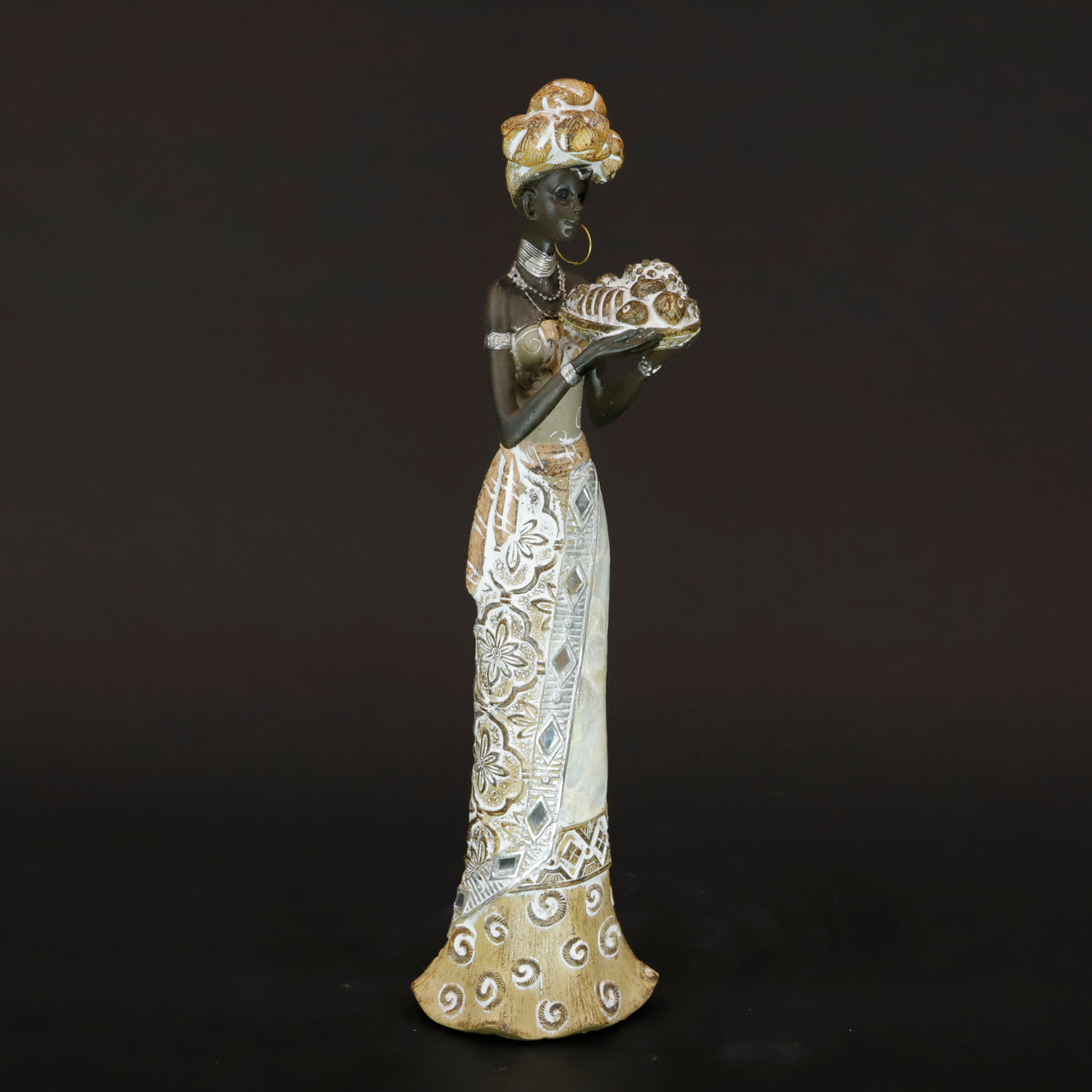 HCHD6525 - Elegant Lady with Fruit